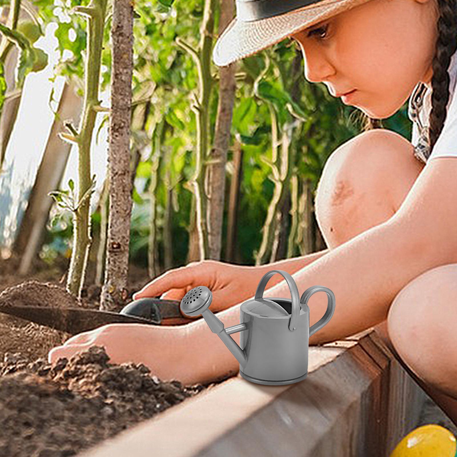 Mały, zabawny zraszacz do ogro – Watering Can recenzja i cena
